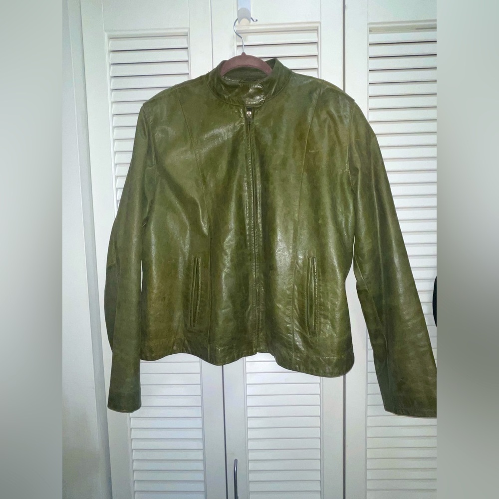 OLIVE GREEN LEATHER JACKET